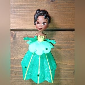 Disney Princess Little Kingdom 3.5" Polly Pocket sized Princess toy